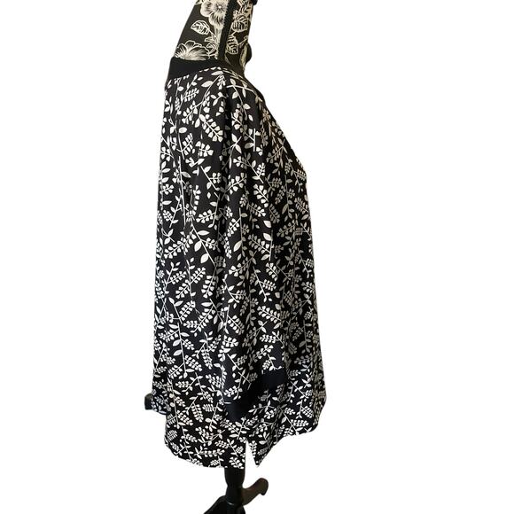 Anne Klein Black and White Patterned Stretchy Top Size XL - Picture 5 of 9